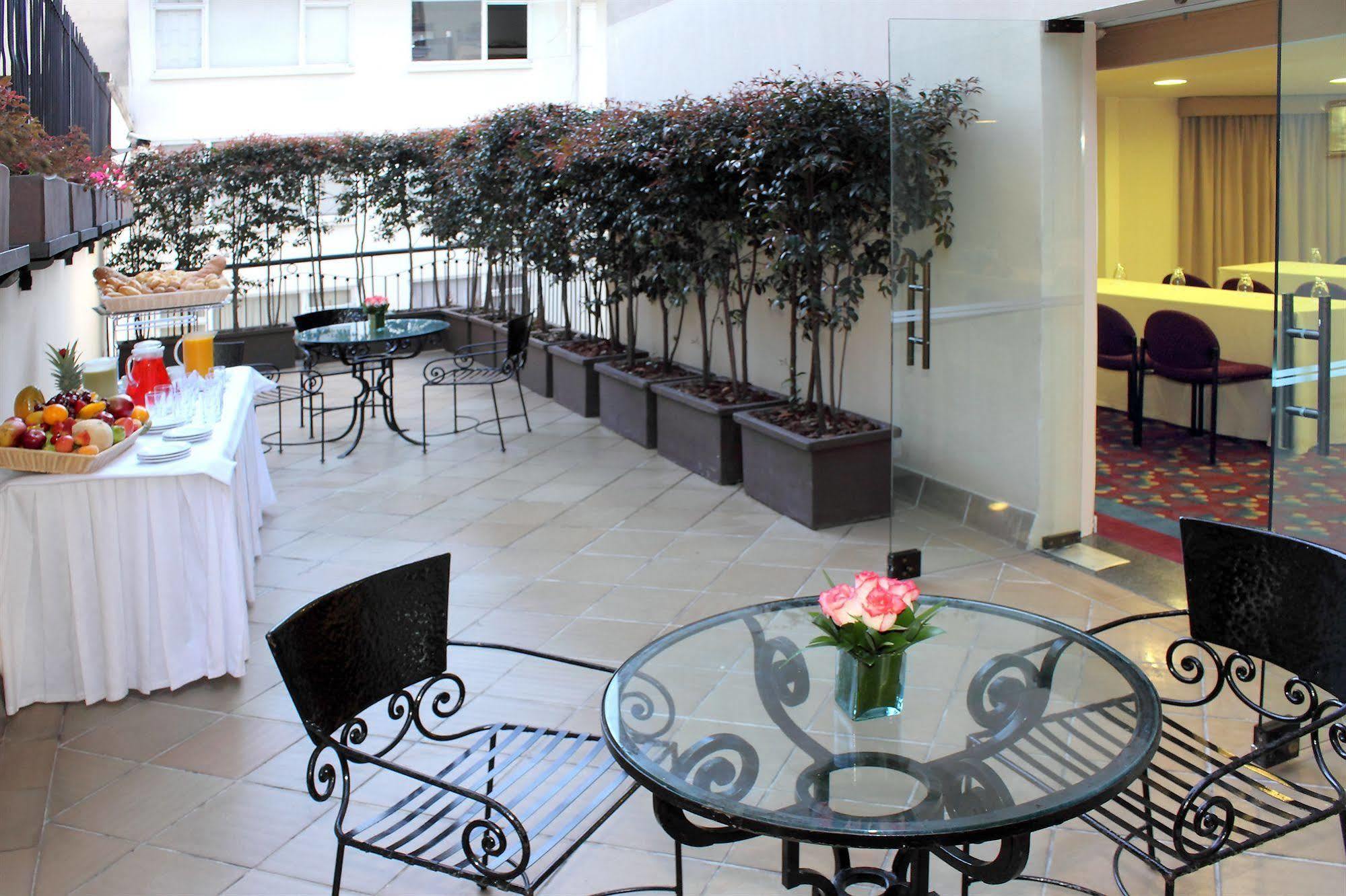 Hotel Estelar Suites Jones Bogotá Exterior foto