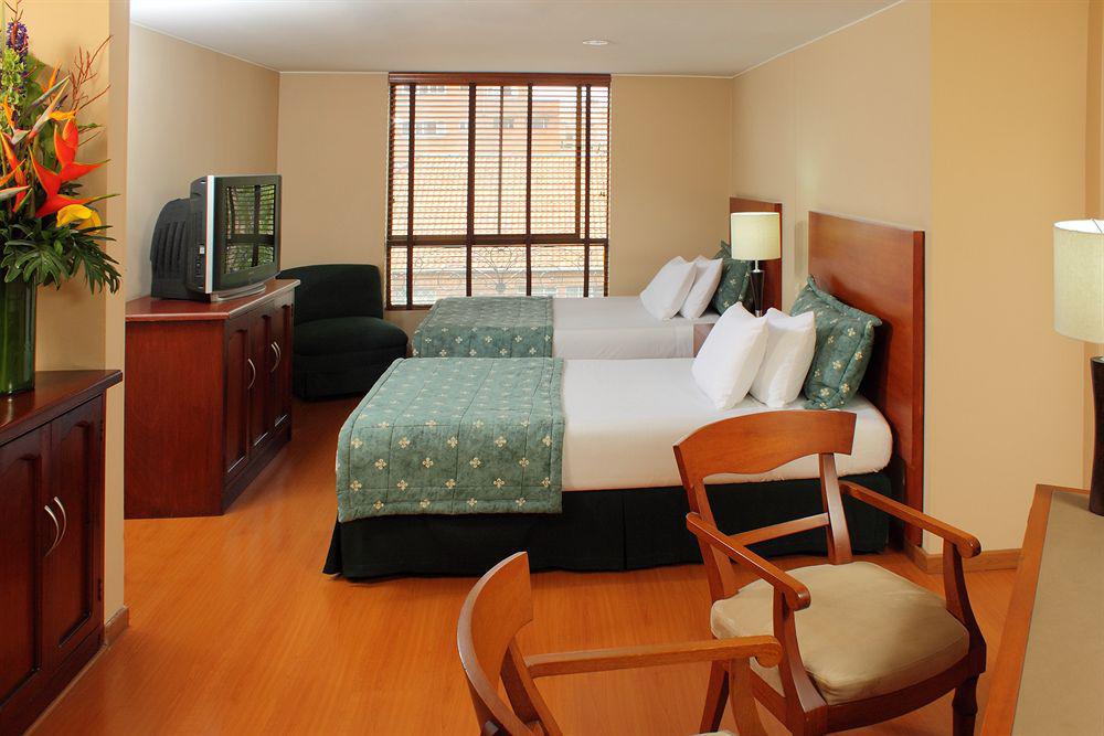 Hotel Estelar Suites Jones Bogotá Cameră foto
